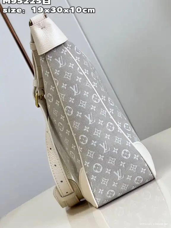 Official oldcobbler LOUIS VUITTON BOULOGNE 0520